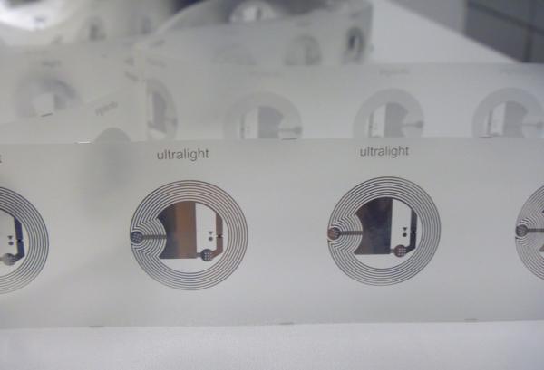 Paper Card / Key Fob / Wristband Wet Inlay Rfid Tag Dia 25mm Wet Inlay