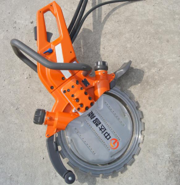 Handheld 11.8 Inch Hydraulic Ring Saw 18 HP large blade Long lifetime