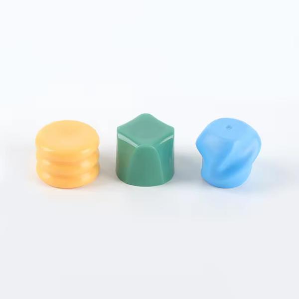 Cap de tube acrylique PE Cap à vis en plastique clair pour tuyau cosmétique