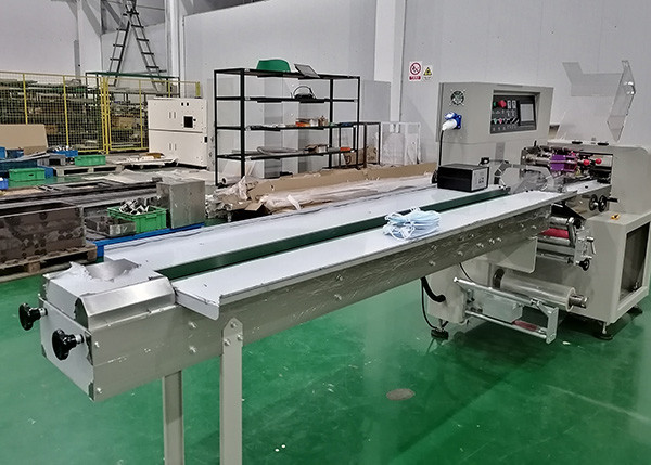 Disposable Medical Mask Packing Machine / Bagging Machine Automated Operation
