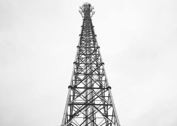 CO2 Shielded Arc Welding Hot-dip Galvanizing Tubular Steel Tower , Steel Lattice Antenna Tower With Bolts and Nuts