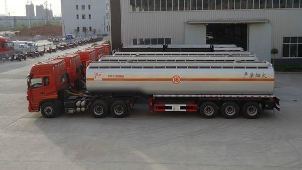 2 / 3 Axles Carbon Steel Water Tanker Semi Trailer , Semi Tank Trailers
