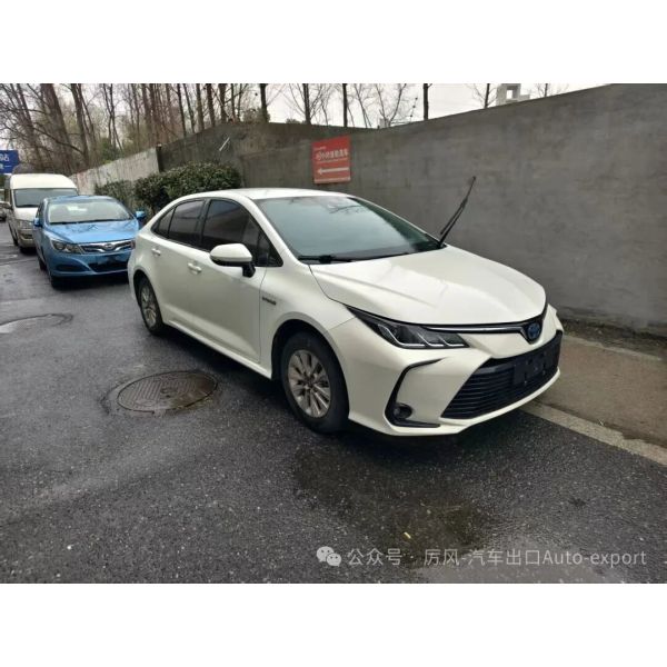 Toyota Corolla Hybrid Sedan with 1.8L Engine in Premium Car Condition Featuring One Click Start
