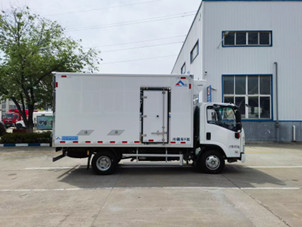 4KH1CN6LB Isuzu Refrigerated Truck Isuzu Freezer Van Two Wheel Rear Drive