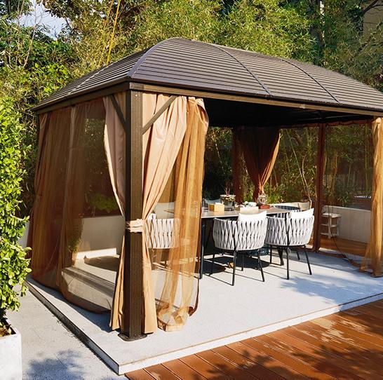 O quadro de alumínio à prova de fogo galvanizou os Gazebos dobro de aço do conversível de capota dura do telhado com cortinas