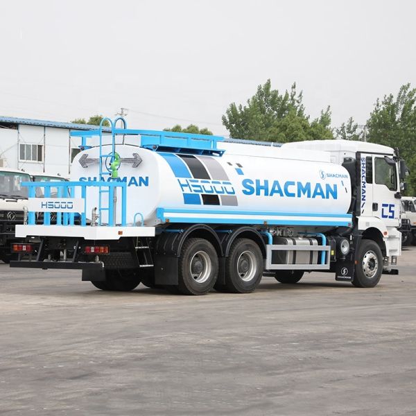 Shacman H3000 20000L Sprinkler Trucks 6X4 10 Wheel 20 Cubic Meters Watering Truck