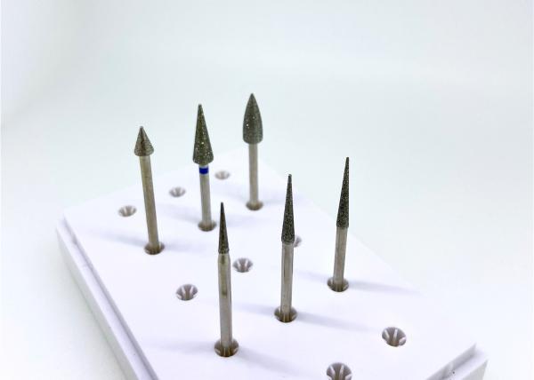 A agulha dá forma ao laboratório dental Diamond Burs de Diamond Polishing Burs 2.35mm