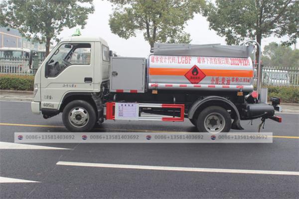 Forland Mini Truck diesel 2000l 1500L Capacity Fuel Tanker Truck With Dispenser