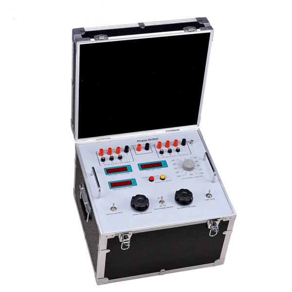Digital Three Phase Shifter with 0~360° Range and 3×300VA Output