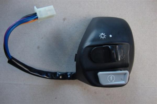 Mio Lc135 Scooter Cub Motorcycle Indicator Switch , 22mm Motorcycle Toggle Switch For Yamaha