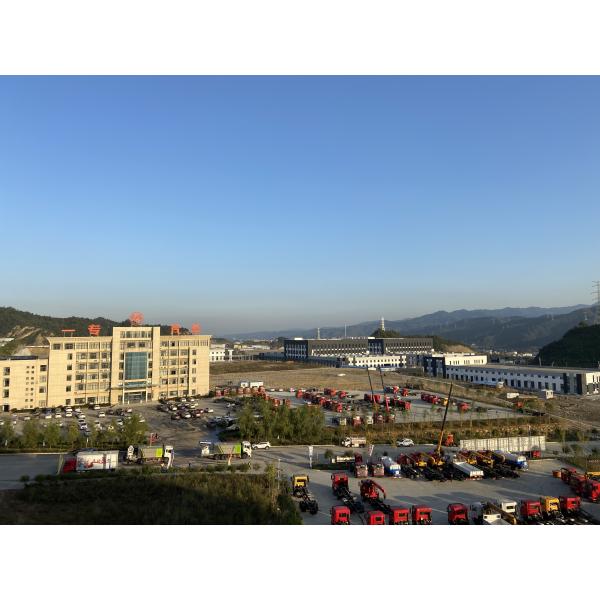 Autobús de pasajeros mediano de 24-31 asientos con torque máximo 1400-2000 y neumáticos 7.50R16LT-14PR