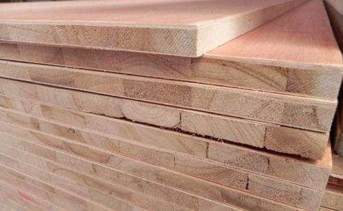 Moisture Resistant Laminated Block Board With Embossed Surface Treatment