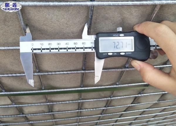 Matériel défensif de fil d'acier de barrières de Hesco de boîte militaire de Gabion 3 ans de garantie
