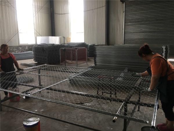 chain link temporary construction fence panels 6FT X 10F Mesh 2 3/8  x 2 3/8 ( 60mm x 60mm ) x 12 gauge wire