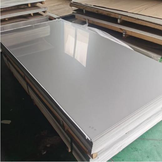 304 chapa de aço inoxidável laminada a frio e laminada a quente disponível em vários tamanhos e acabamentos de superfície