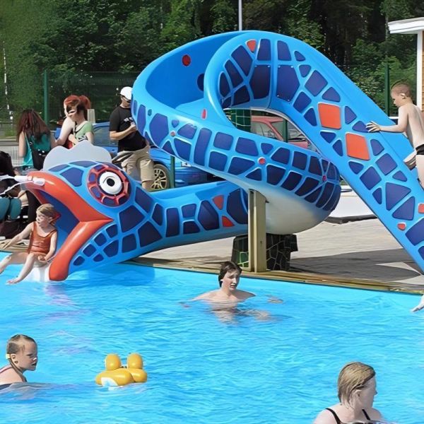 Snake Shaped Rotating Track Aqua Park Slide Corrosion Resistant Burr Free