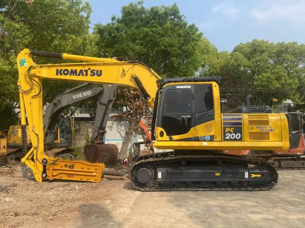 Second-hand Excavator Japan Komatsu Excavator PC200-7 PC200 PC220-8 Good Performance