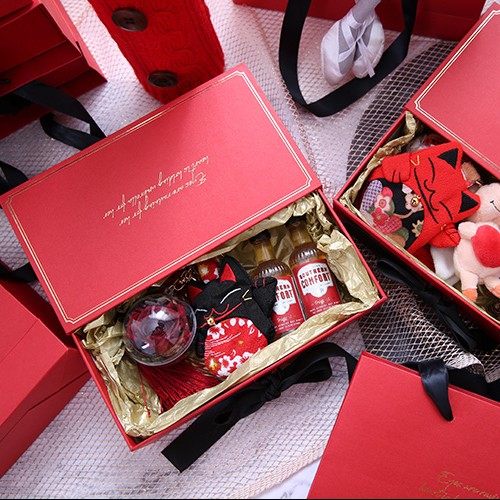 Logo personnalisé Emballage de truffe recyclable Carton rond Boîte de chocolat Favourites Cadeau Pour Souvenirs de Mariage