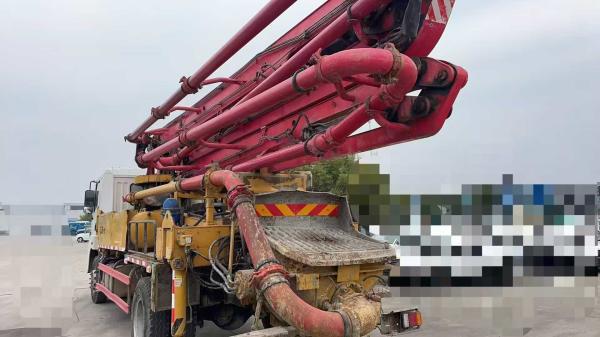 SYM5180THBES Sany 30m Pompes de béton Truck Hauteur maximale du tissu 30M 2019 Année de la pompe