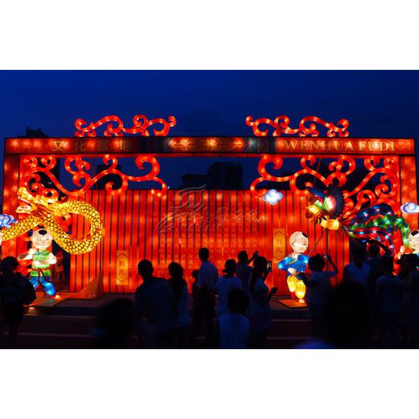 Large Artificial Fabric Lantern , Custom Made Outdoor Christmas Lanterns