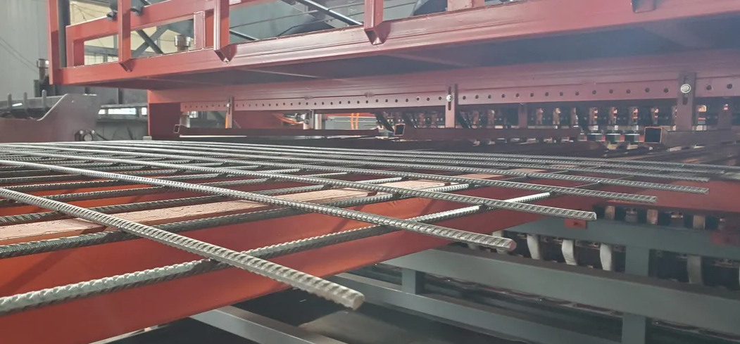 Automatic Pneumatic Mesh Machine Steel Wire Mesh Machine