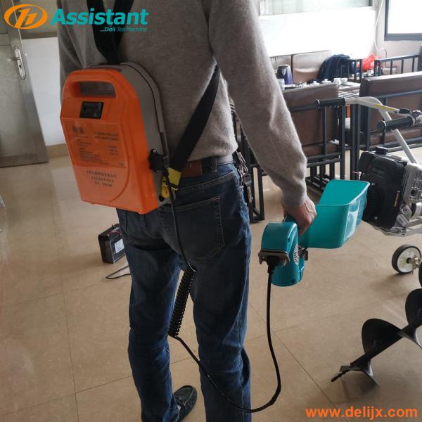 DL-4CD-35 Battery-Operated Tea Picking Machine for Convenient Garden Tea Harvesting