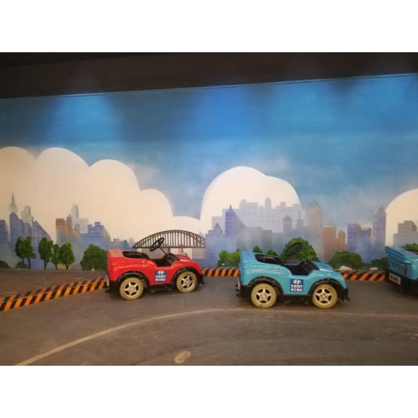 Auto de escuela de conducción para niños con cinturón de seguridad y mando a distancia