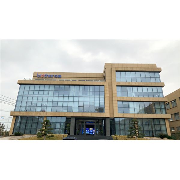 Semi Automatic Bottle Blowing Machine PET Plastic Bottle Blow Molding Machine