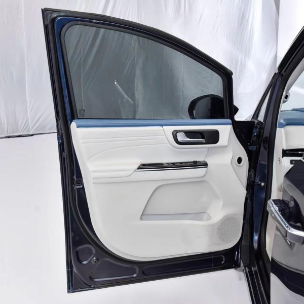 JAC Ruifeng RF8 PHEV 1.5T 150KM MPV 5 Doors 7 Seats Car With Manual Copilot Seat Adjustment