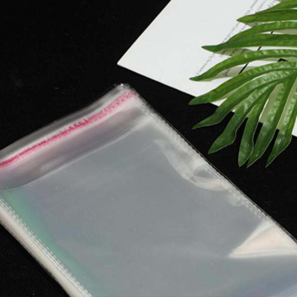 L'emballage transparent clair auto-adhésif a imprimé des sachets en plastique de violoncelle Opp