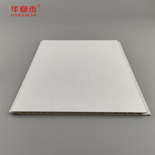 Painel de parede de PVC mais vendido estampado a quente Linha dourada Painel de PVC de teto durável para decoração de sala de estar