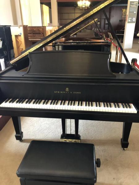 Hot selling acoustic second hand grand  piano perfect whole black polished You can compare the notes in the middle of th