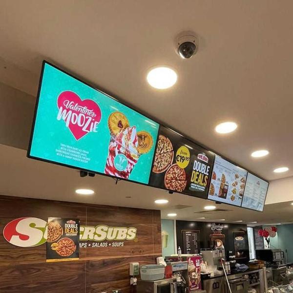 Restaurant Electronic Digital Signage 49 Inch Hanging Wall Mounted Digital Display With 3840x2160 Resolution