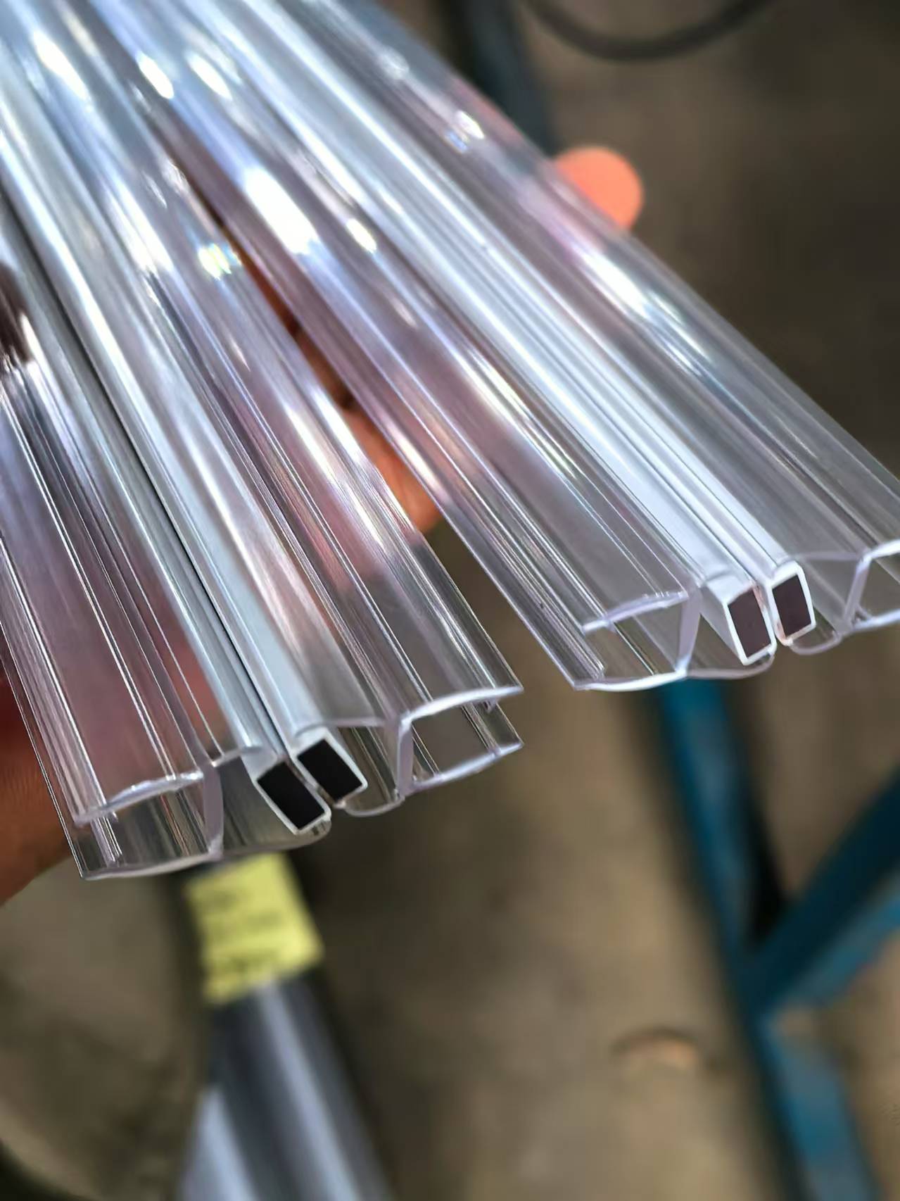 Modern Design Polycarbonate Sheet Connector H U Profile Accessories Made of PC Plastic Outdoor Door Application 1-Year Warranty