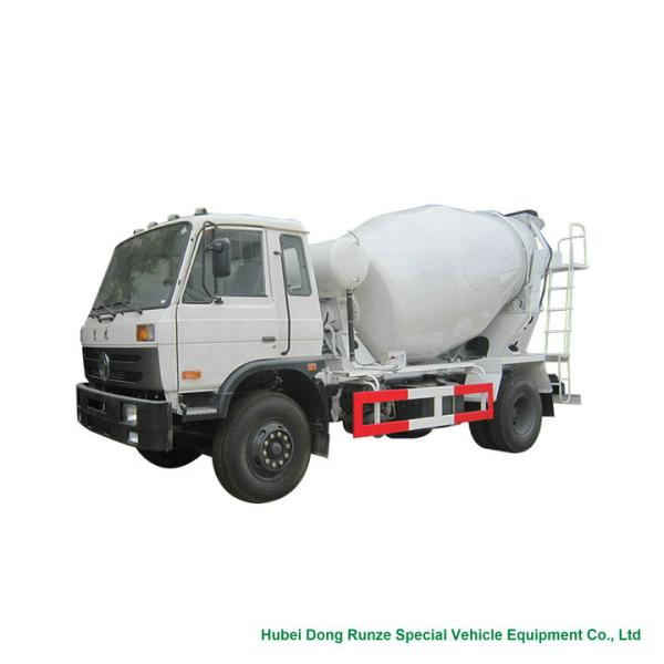 Industrial 4x2 / 4x4 Mobile Concrete Agitator Truck 6 Cbm With 3 Seater