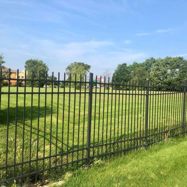 4 Rails Tubular Steel Fence Horizontal Spear Points Sharp Top Steel Bar Fence