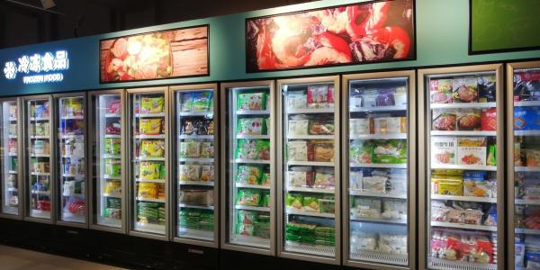 Convenience Store 8 Deg 0.6M Glass Door Display Chiller Commercial Fridge For Cold Drinks