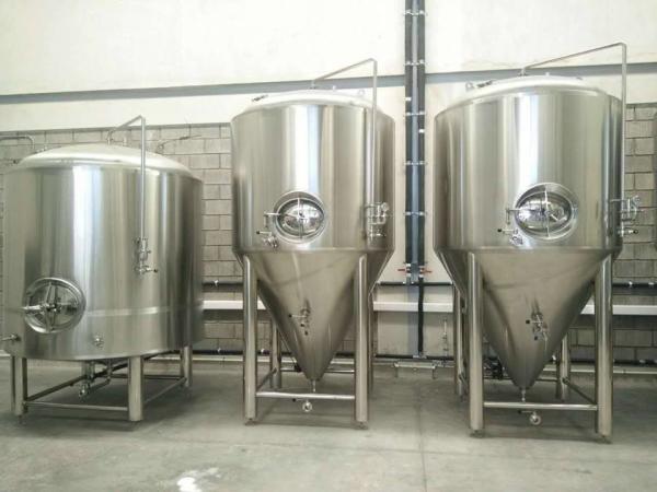 Large Capacity Beer Distillery Equipment 3 Vessel 2500L SS / Red Copper Material