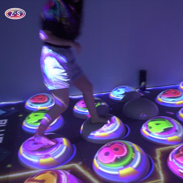 DLP Technology Nteractive Jumping Ball Projection Continuously Updating Games System