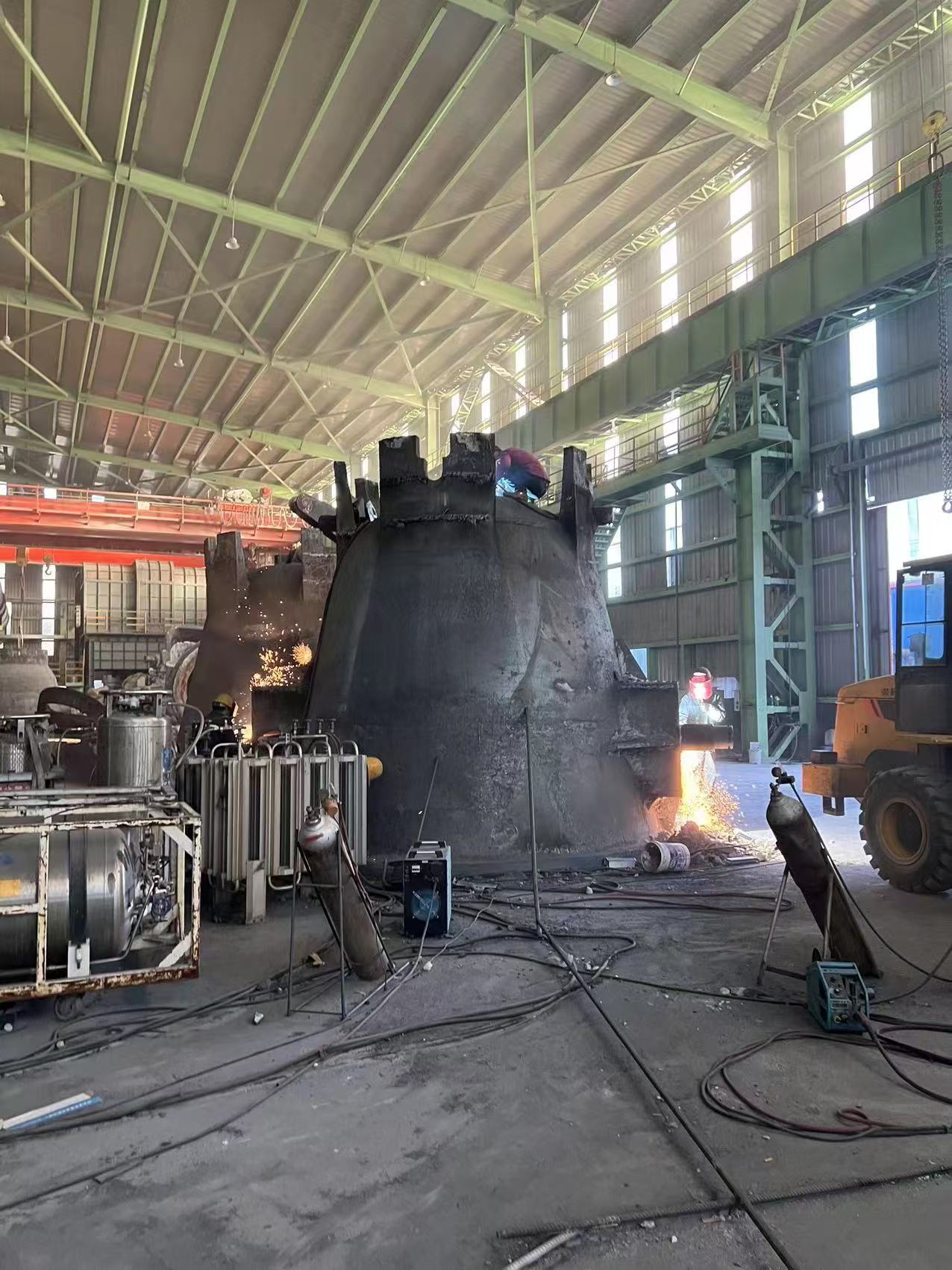 Large Cast Steel Slag Pot with High Temperature Resistance and Integrated Casting Structure for Customizable Capacity in Metallurgical Applications