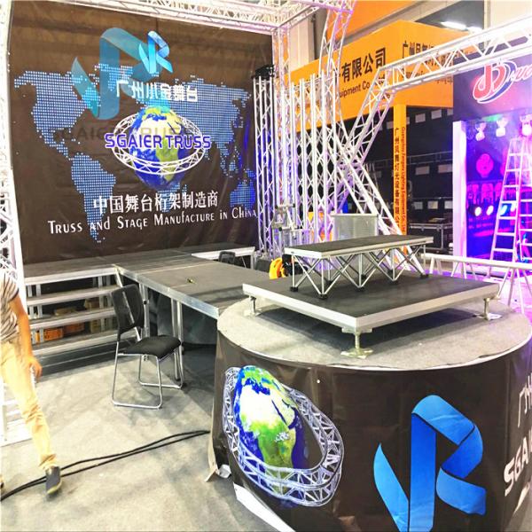 2m 8m Lifting Rotating Stage For Night Bar Wedding Couple