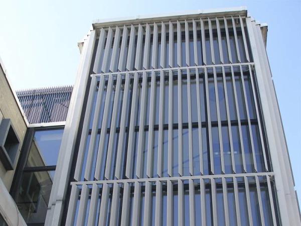 Grelhas de alumínio automáticas elétricas motorizadas da máscara de Sun