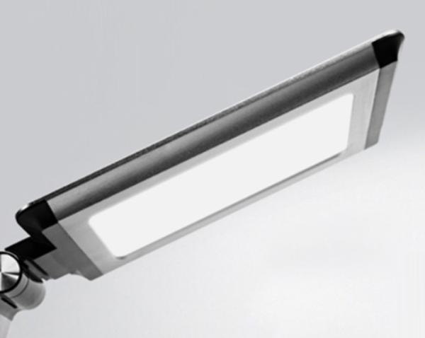 Flexible Adjustable Wireless LED Table Lamp For Study / Student Silver LED Desk Lamp
