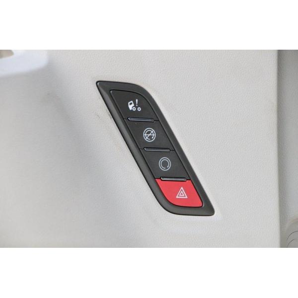 9.6 Meters Sinotruk HOWO Cargo Box Truck MAX 330HP 6X2