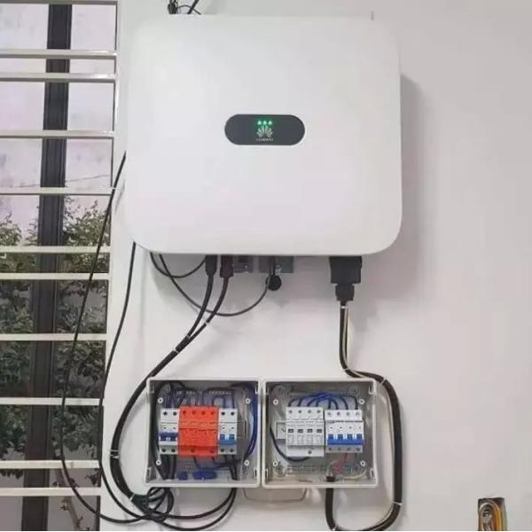 LCD Display Inverter Huawei Single Phase 8kw 10kw SUN2000-8/10K-LC0 for Solar Power System