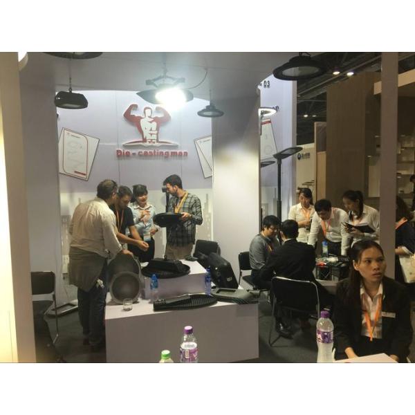 Умрите покрывать алюминий привел залива 200w Ufo высокого на открытом воздухе