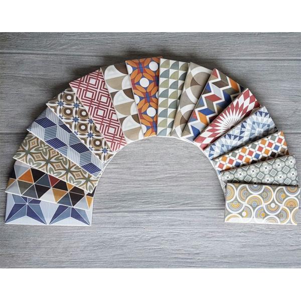 Tejas de cerámica de pared modernas 75x152mm Cuerpo blanco de varios colores