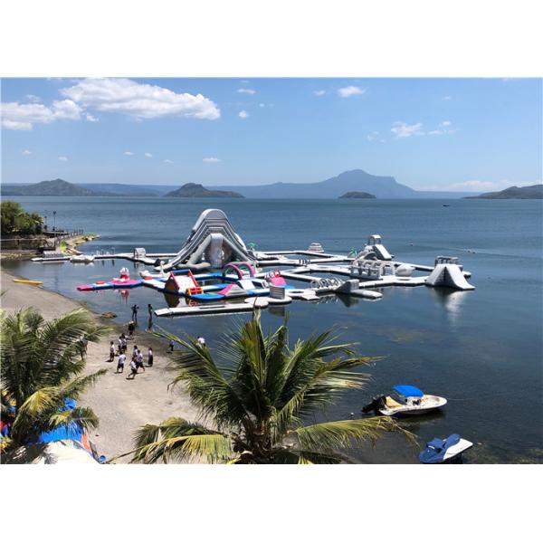 Terme gonflable coloré de parc d'attractions de piscine de lac long avec des