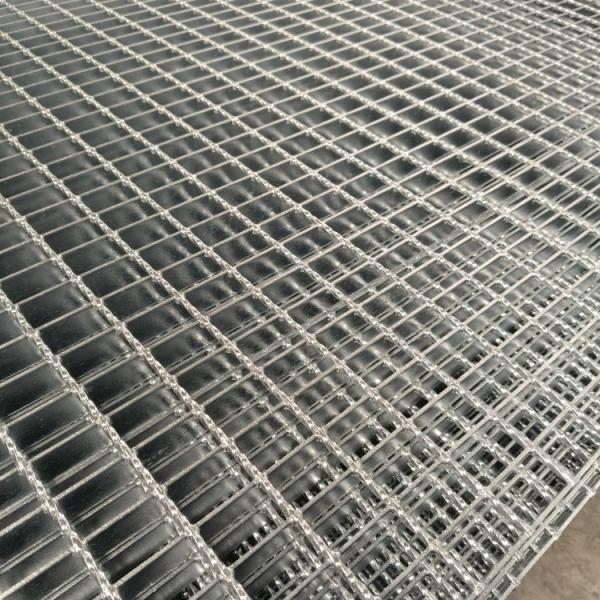 1000x6000mm Size Anti-Rust Steel Grating Biggest Size 1050mm*6000mm For Industrial Environments