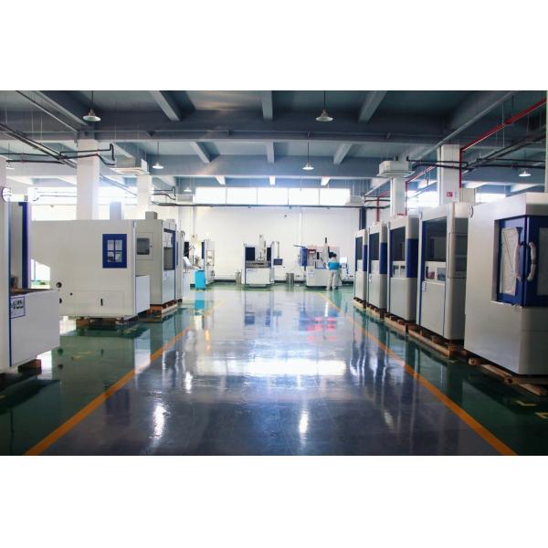 Customization CNC Vertical Milling Machine Vm540 with Fanuc Control System